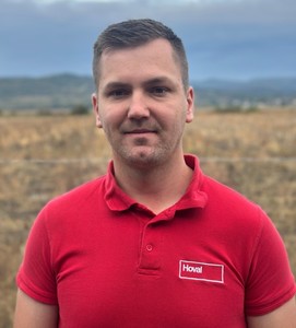 Webinar hosting presenter 