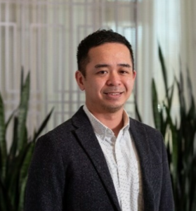 Webinar hosting presenter 