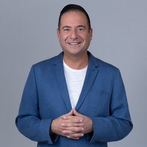 Webinar hosting presenter 