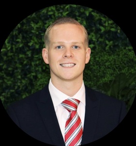 Webinar hosting presenter 