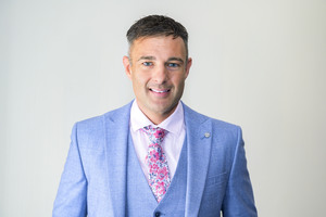 Webinar hosting presenter 