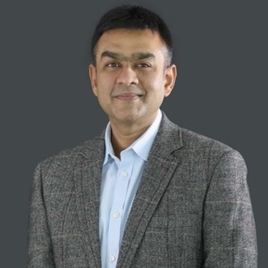 Webinar hosting presenter 