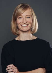 Webinar hosting presenter 