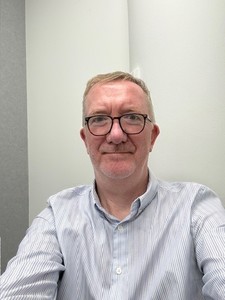 Webinar hosting presenter 