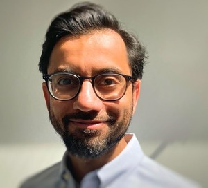 Webinar hosting presenter 