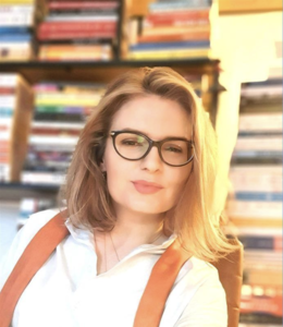 Webinar hosting presenter 