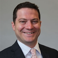 Webinar hosting presenter 