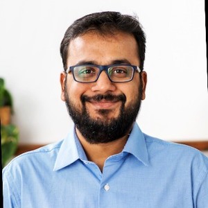 Webinar hosting presenter 