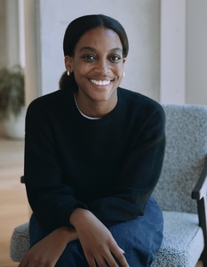 Webinar hosting presenter 