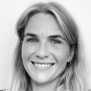 Webinar hosting presenter 