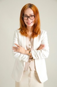Webinar hosting presenter 