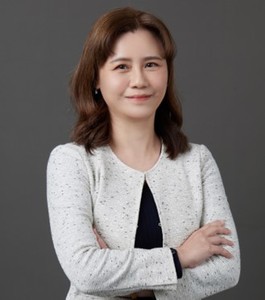 Webinar hosting presenter 