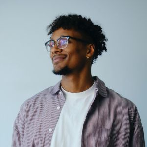 Webinar hosting presenter 