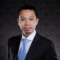 Webinar hosting presenter 