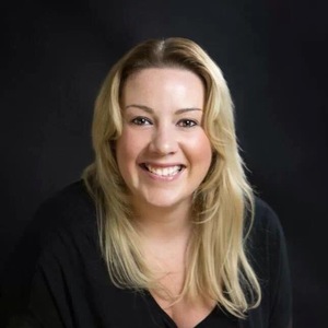 Webinar hosting presenter 