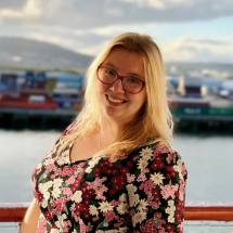 Webinar hosting presenter 