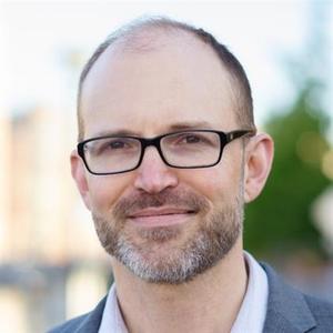 Webinar hosting presenter 