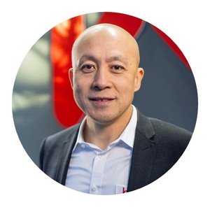 Webinar hosting presenter 