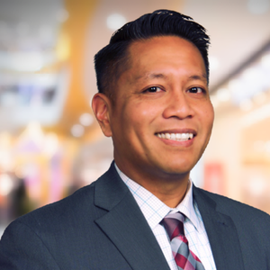 Webinar hosting presenter PETER-PHURCHPEAN-37516838