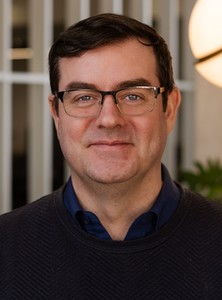 Webinar hosting presenter 