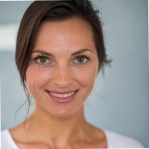 Webinar hosting presenter 