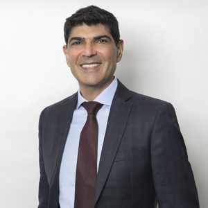 Webinar hosting presenter 