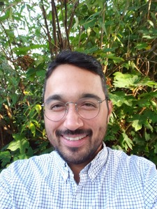 Webinar hosting presenter 