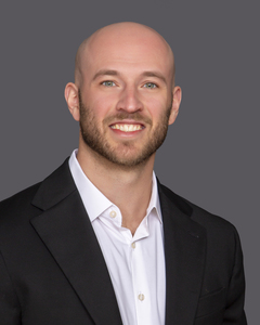 Webinar hosting presenter 