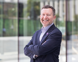 Webinar hosting presenter 