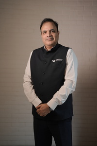 Webinar hosting presenter 