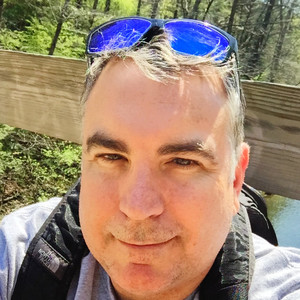 Webinar hosting presenter 