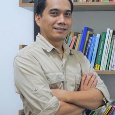 Webinar hosting presenter 