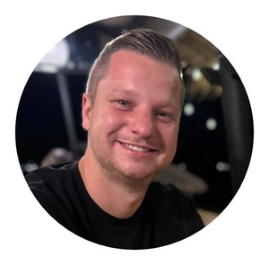 Webinar hosting presenter 