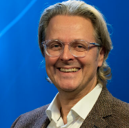 Webinar hosting presenter 