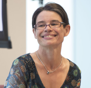 Webinar hosting presenter 