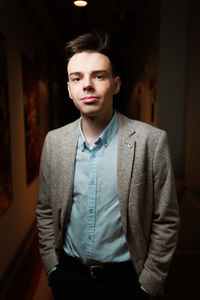 Webinar hosting presenter 