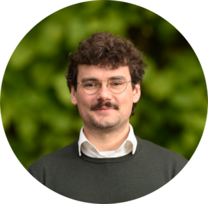 Webinar hosting presenter 