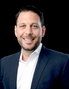 Webinar hosting presenter 