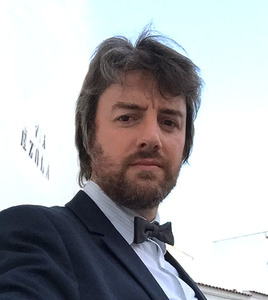 Webinar hosting presenter 