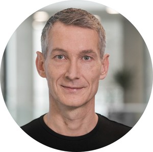 Webinar hosting presenter 