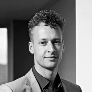 Webinar hosting presenter 