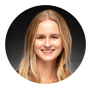 Webinar hosting presenter 