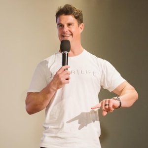 Webinar hosting presenter 