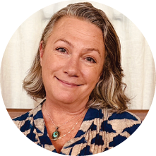 Webinar hosting presenter Simone Henderson-Smart
