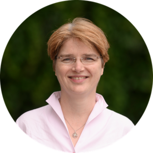 Webinar hosting presenter Cornelia Lichner