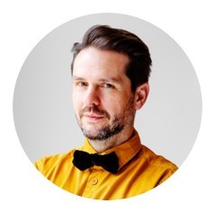 Webinar hosting presenter 