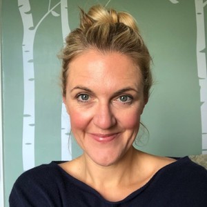 Webinar hosting presenter 