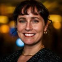 Webinar hosting presenter 