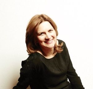 Webinar hosting presenter Patricia S
