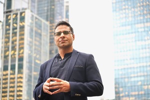 Webinar hosting presenter 